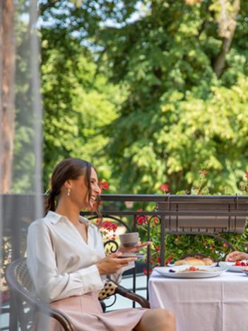 ПЕРВОЕ МАЯ 2 НОЧИ